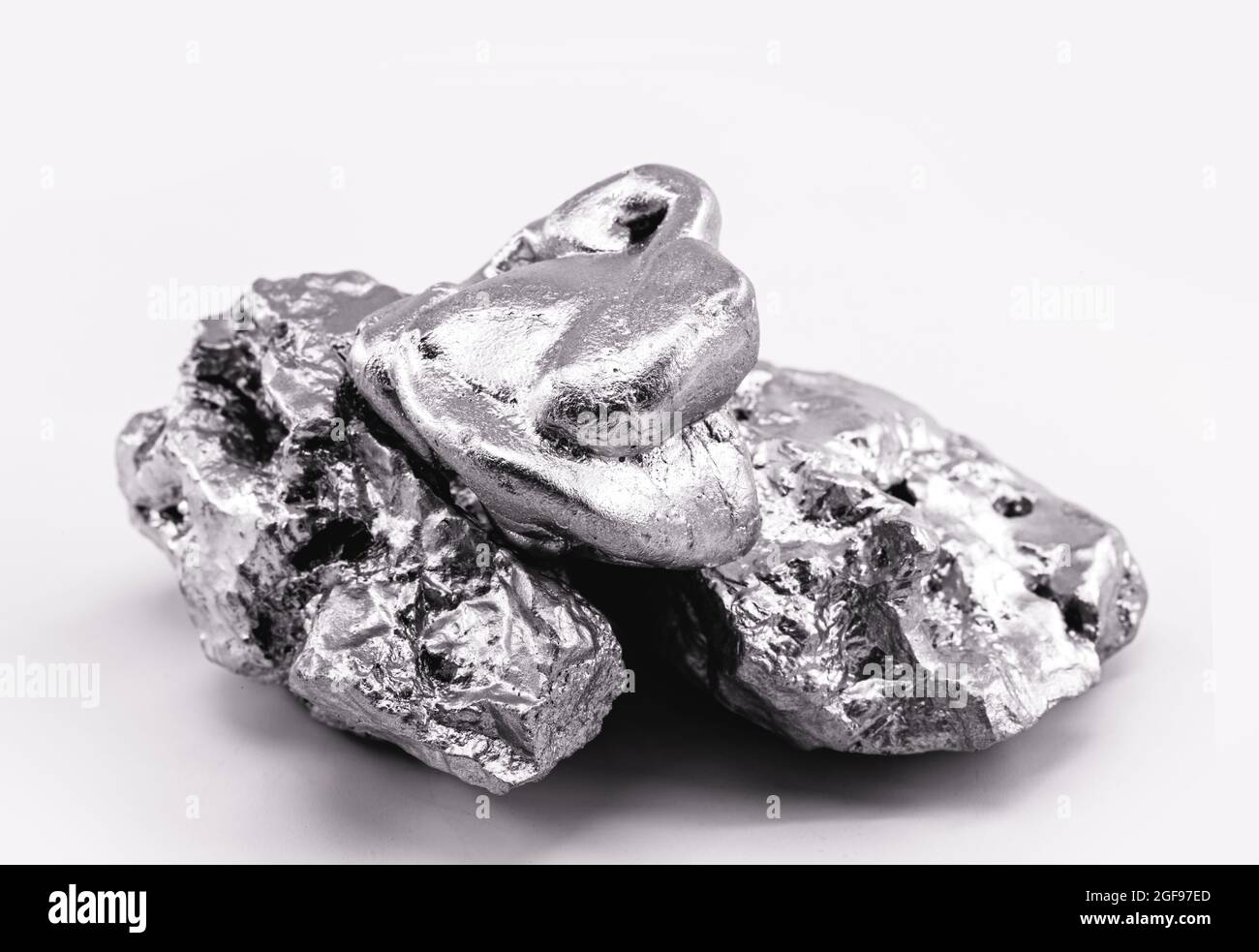 Le nickel est un élément chimique, à usage industriel pur ou dans les alliages métalliques, résistant à la corrosion, en acier inoxydable Banque D'Images