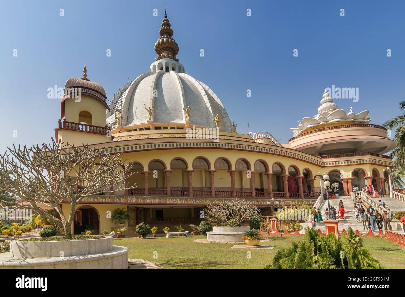 Temple de la Société internationale pour la conscience Krishna (ISKON) - Gaudiya Vaishnava organisation religieuse hindoue, à Mayapur près de Nabadwiga, Benga occidental Banque D'Images