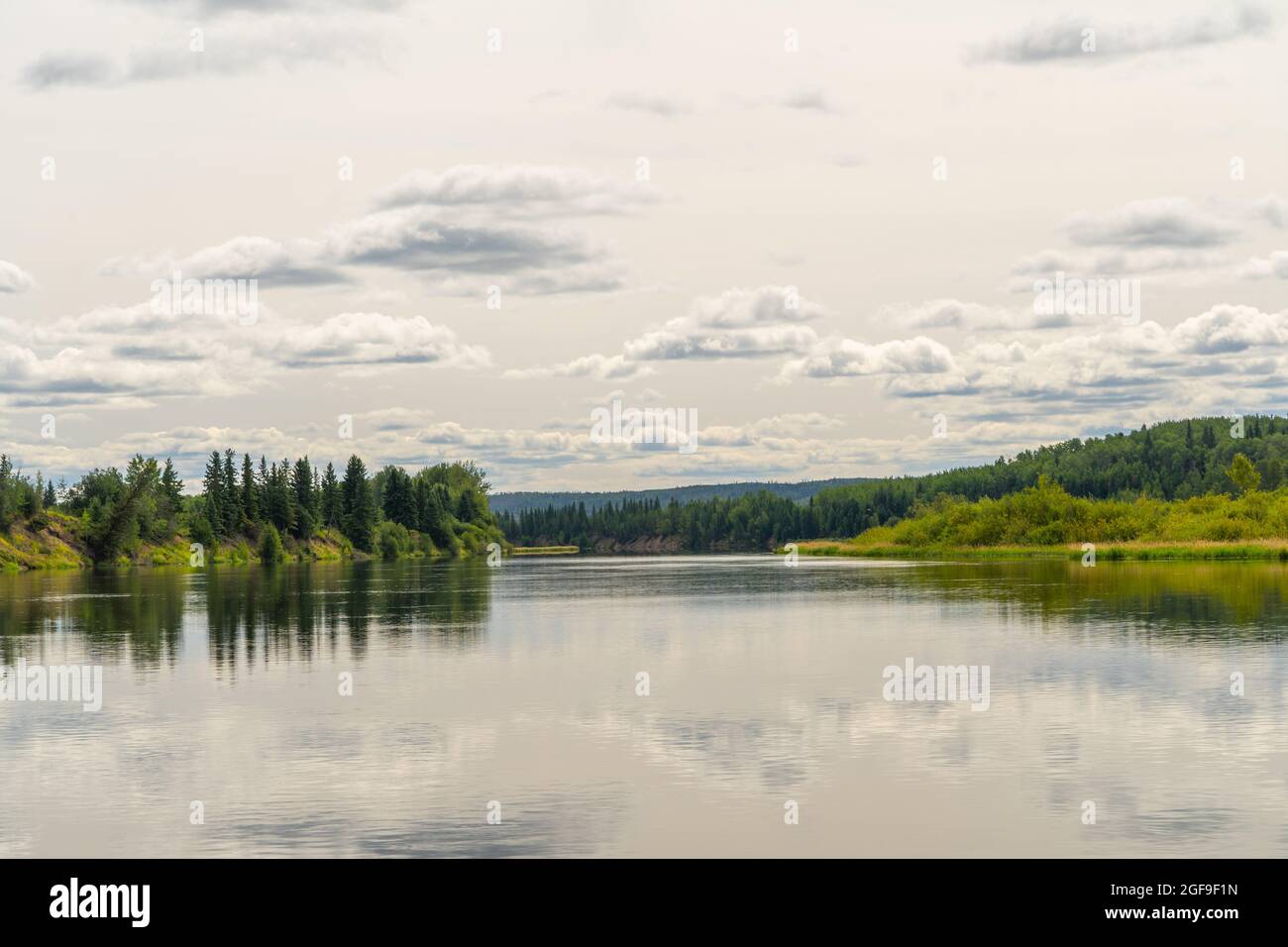 Rivière Nechako, en amont de Vanderhoof. Banque D'Images