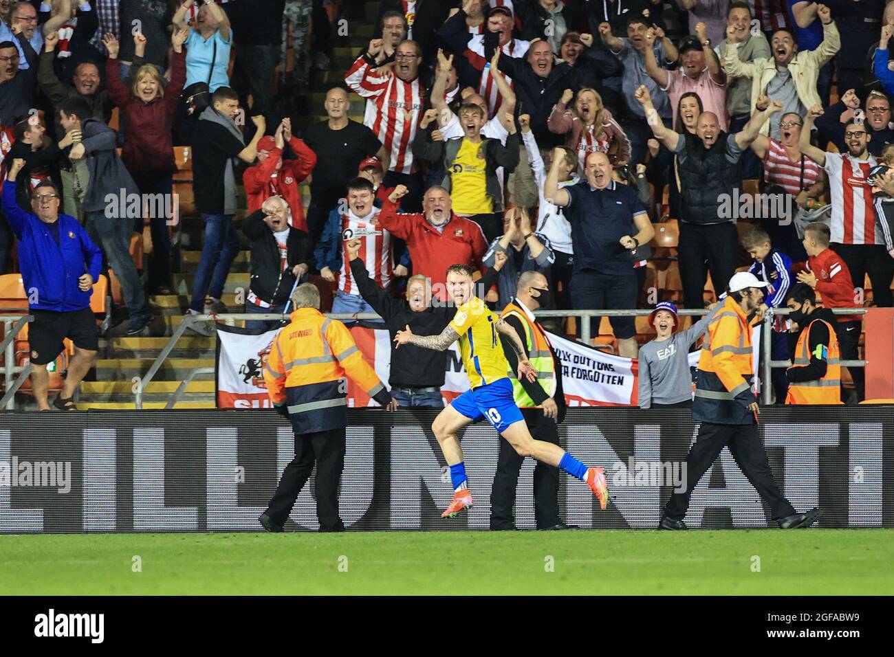 Aiden O'Brien #10 de Sunderland célèbre son objectif de faire 2-3 Banque D'Images