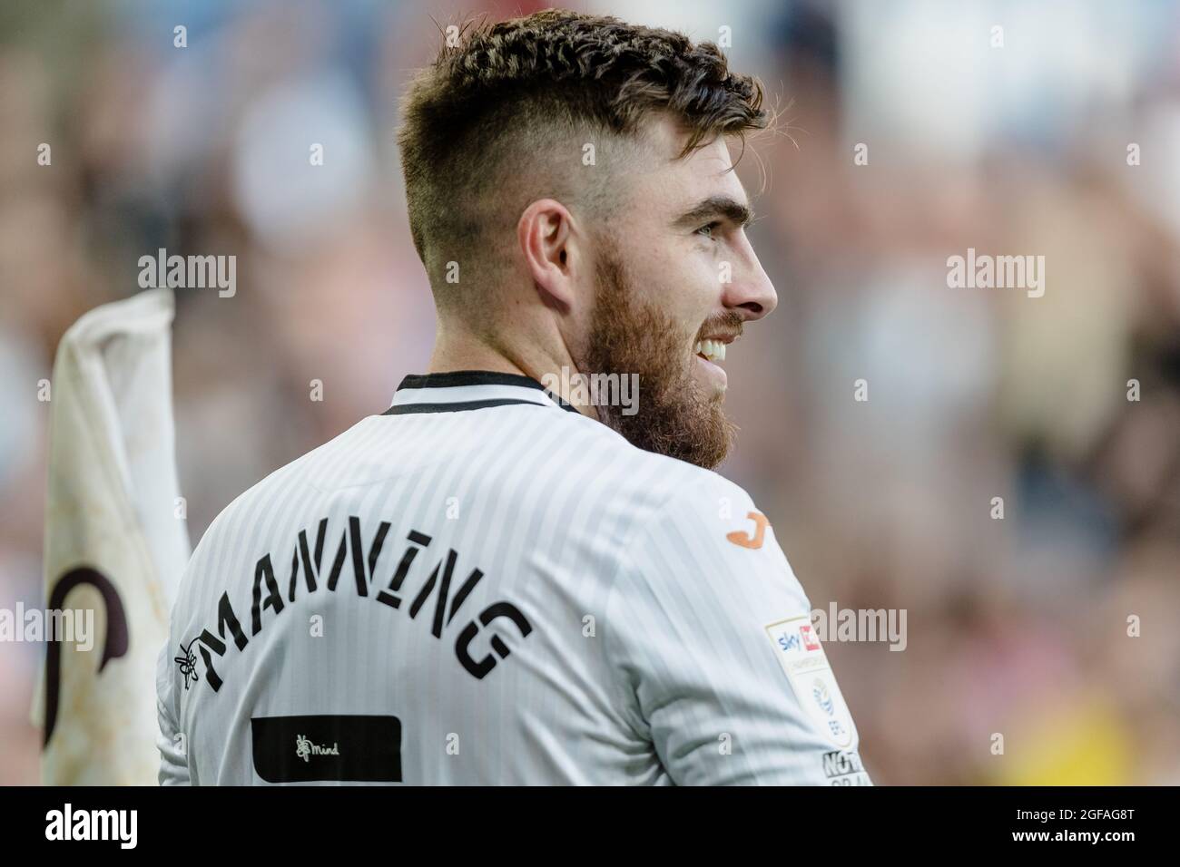 SWANSEA, PAYS DE GALLES - 24 AOÛT 2021 : Ryan Manning, de Swansea City, lors de la deuxième rencontre de la Carabao Cup entre Swansea City et Plymouth Argyle au Liberty Stadium, mardi 24 août 2021. Crédit : John Smith/Alay Live News Banque D'Images