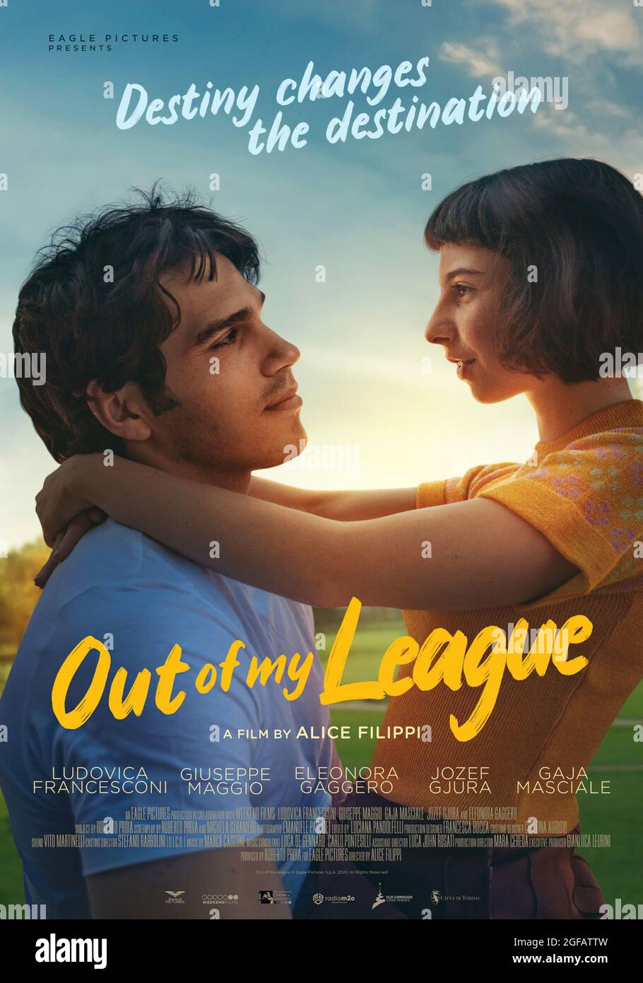 Hors De Ma Ligue Alias Sul Piu Bello Affiche De Gauche A Droite Giuseppe Maggio Ludovica Francesconi C Netflix Courtesy Everett Collection Photo Stock Alamy
