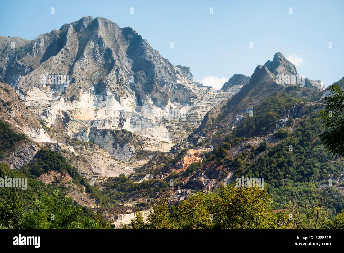 Carrare marbre carrières montagnes paysage , Toscane, Italie. Banque D'Images