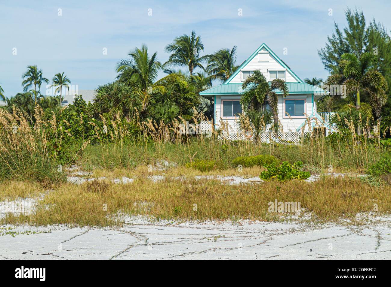 Floride Sanibel Island Golfe du Mexique plage, dune herbe location de vacances maison maison maison palmiers, Banque D'Images