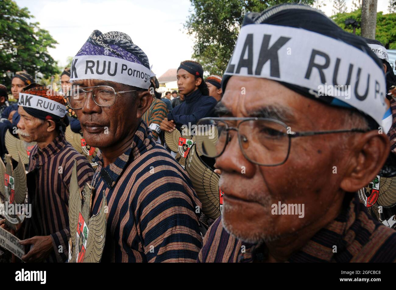 Les citoyens protestent contre la ratification du projet de loi sur la pornographie le 23 septembre 2008, certains articles ayant une interprétation abstraite de la pornographie. Yogakarta, Indonésie. Banque D'Images