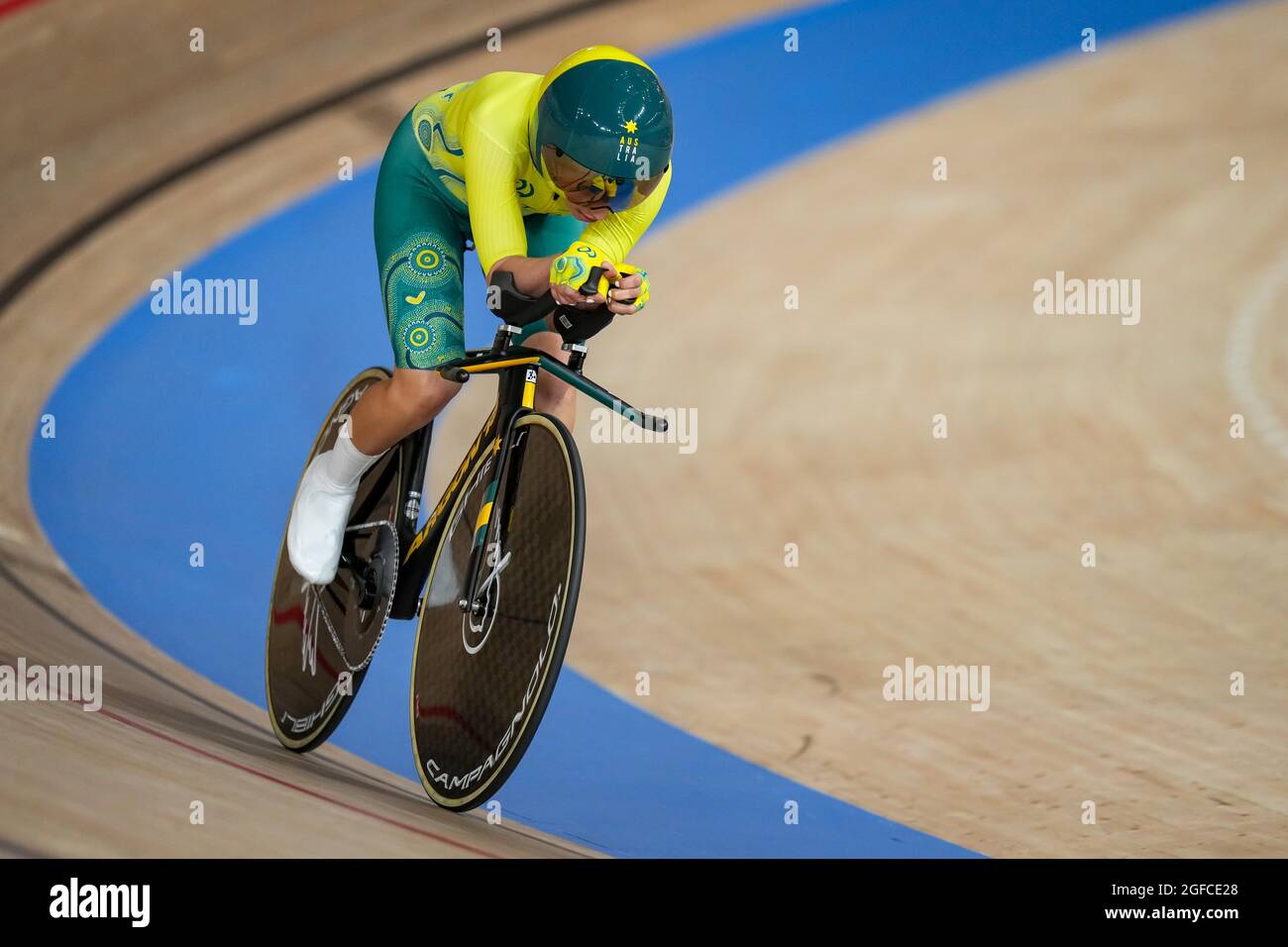 Izu, Japon. 25 août 2021. Paige Greco, d'Australie, participe à la finale de course individuelle de 3 000 m de la course féminine C1-3 aux Jeux paralympiques de Tokyo de 2020 à Izu, au Japon, le 25 août 2021. Credit: Zhang Cheng/Xinhua/Alay Live News Banque D'Images