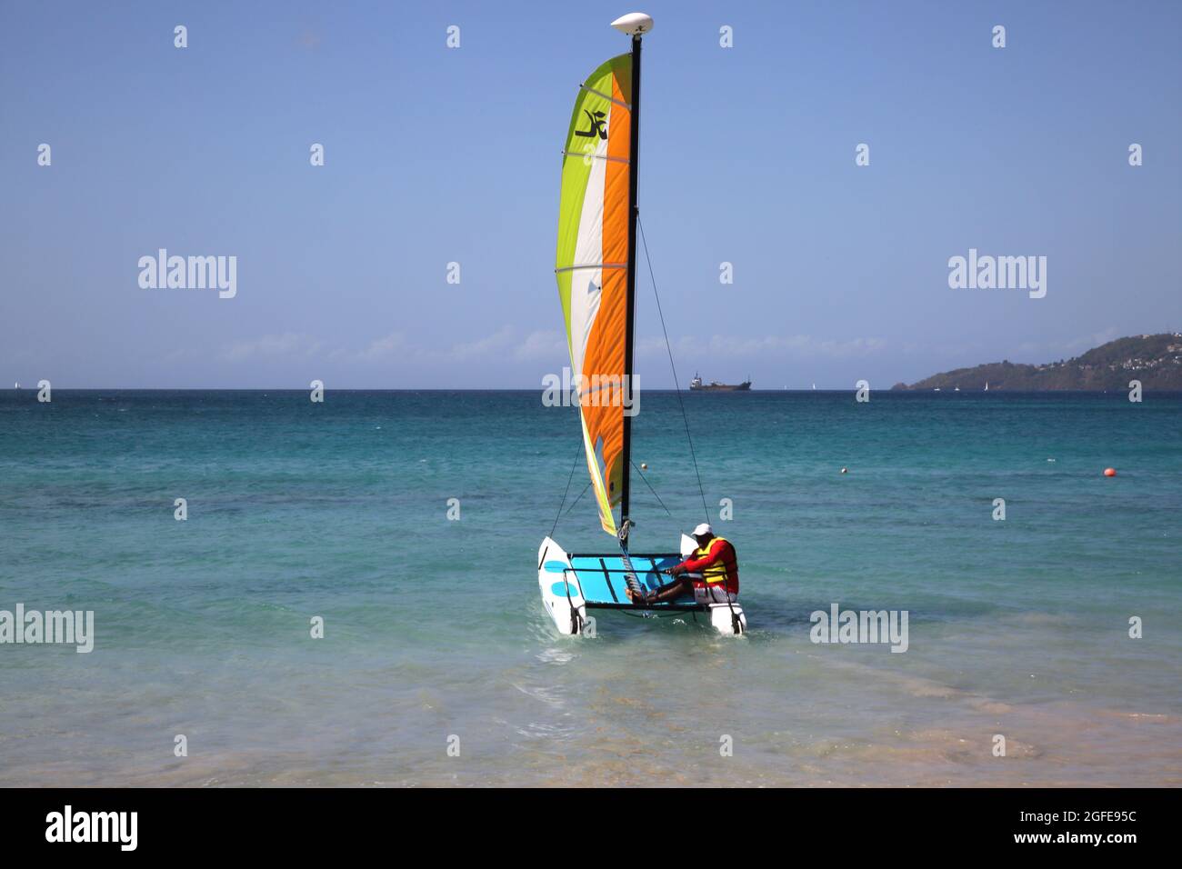 Grande Anse Beach Grenade Cataran et porte-vrac éloigné Banque D'Images