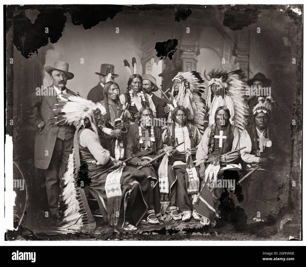 Délégations indiennes de Sioux et d'Arrapahoe – Brady, Mathew B., environ 1823-1896, photographe. Photo prise 1860-1880. Banque D'Images