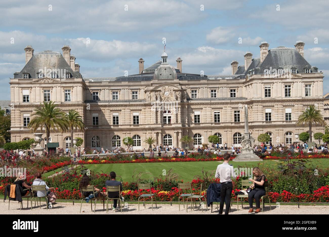 Palais du Luxembourg, Jardins du Luxembourg, Paris, France. Le Sénat se réunit ici pour accepter des lois. Banque D'Images