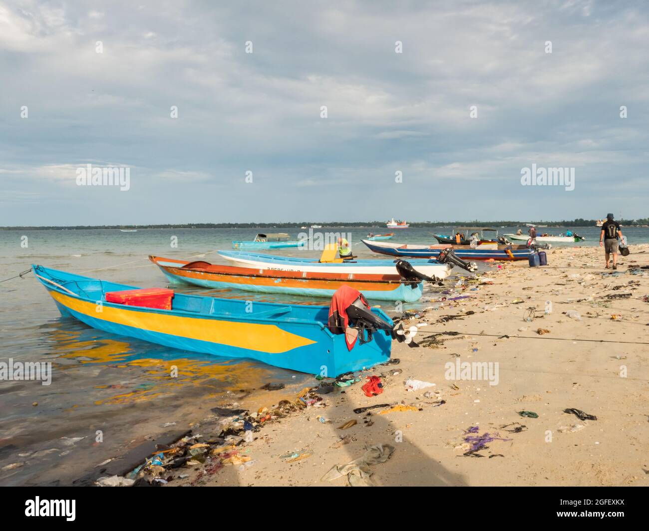 Problème de transport en indonésie Banque de photographies et d'images à  haute résolution - Alamy