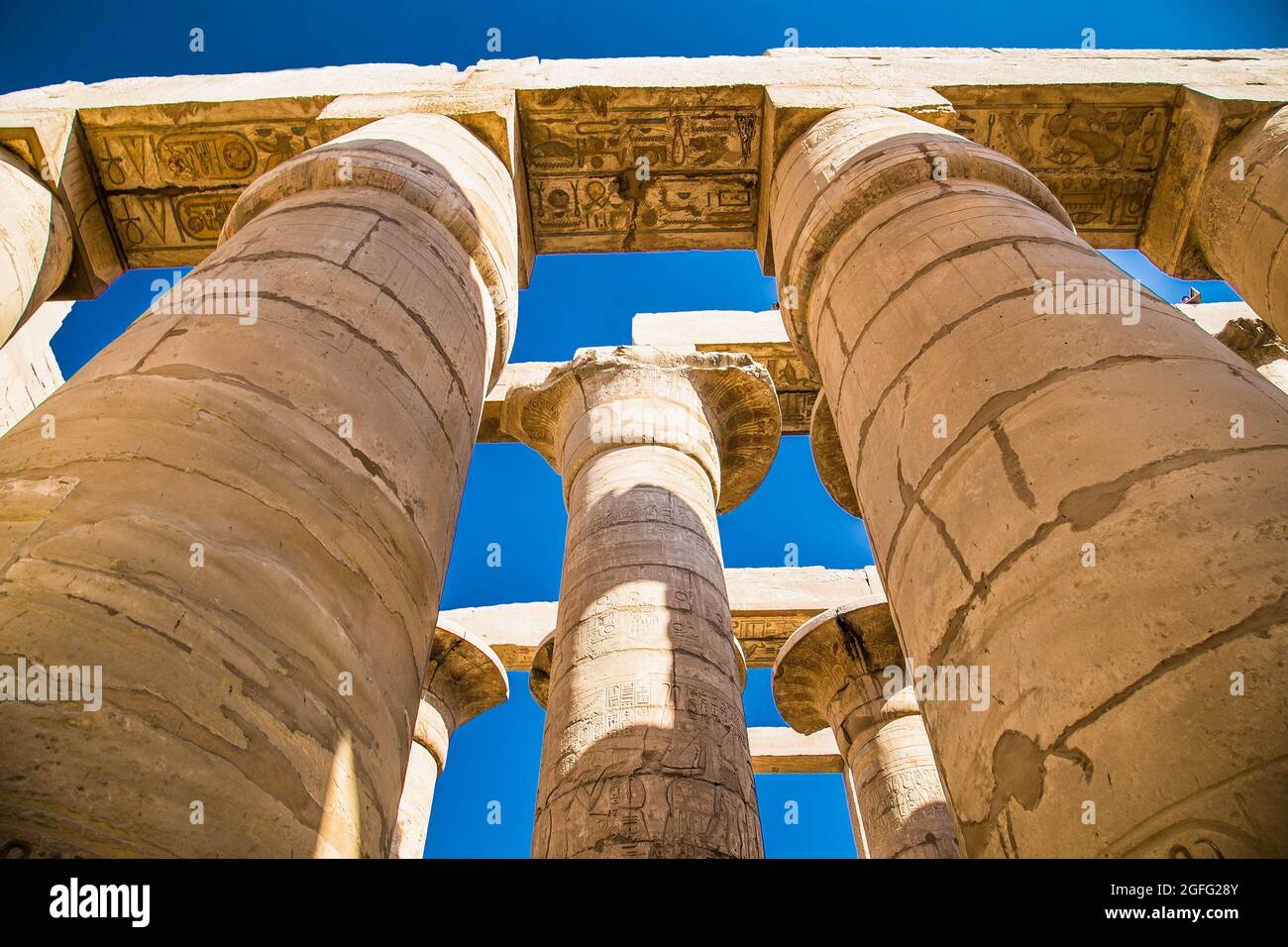Temple de Louxor à Louxor, Thèbes antiques, Égypte. Le temple de Louxor est un grand complexe de temples égyptiens anciens situé sur la rive est du Nil. Banque D'Images