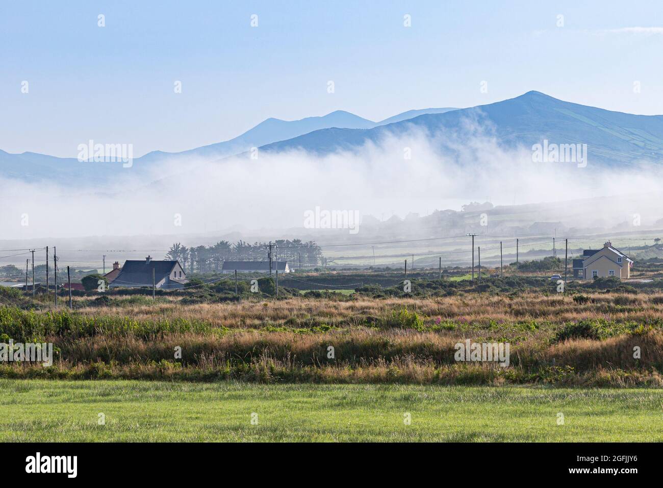 Brume matinale à Portmagee, comté de Kerry Irlande Banque D'Images