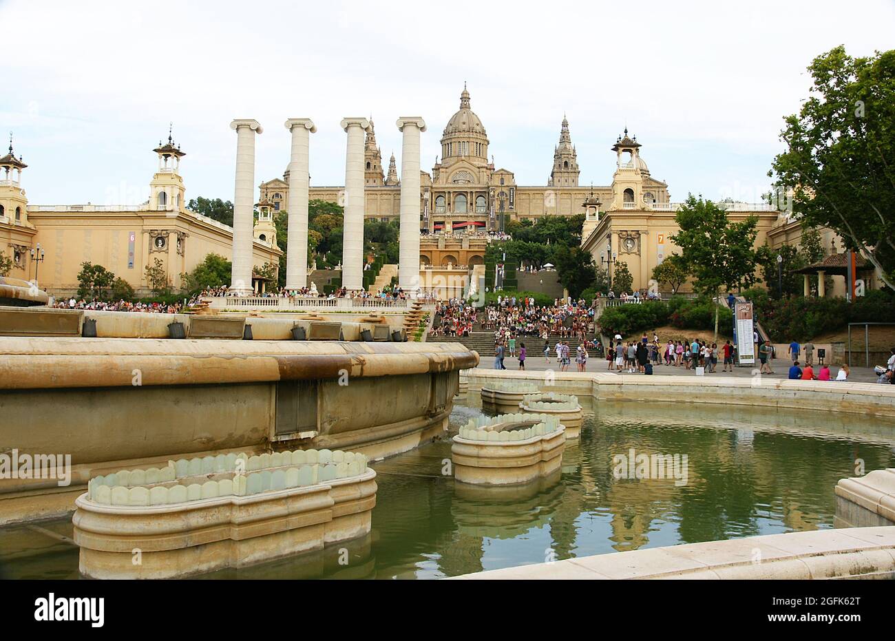 Vue sur le Palais National de Catalunya avec la fontaine Montjuic, Barcelone, Catalunya, Espagne, Europe Banque D'Images