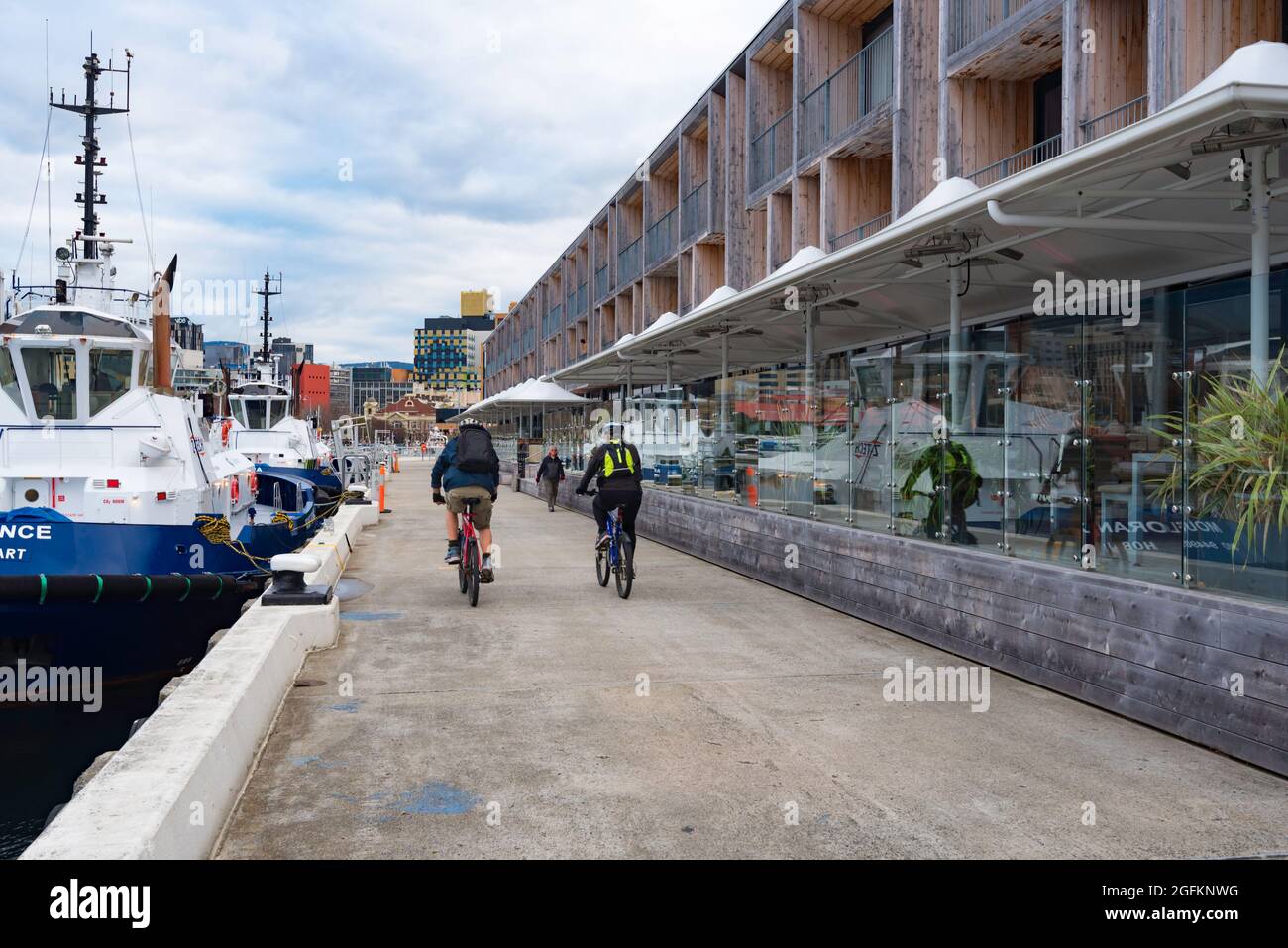 Conçu par la société locale Circa Morris-Nunn Chua Architects, l'hôtel Macq01 est un hôtel haut de gamme construit en 2017, au bord de l'eau à Hobart, en Tasmanie Banque D'Images