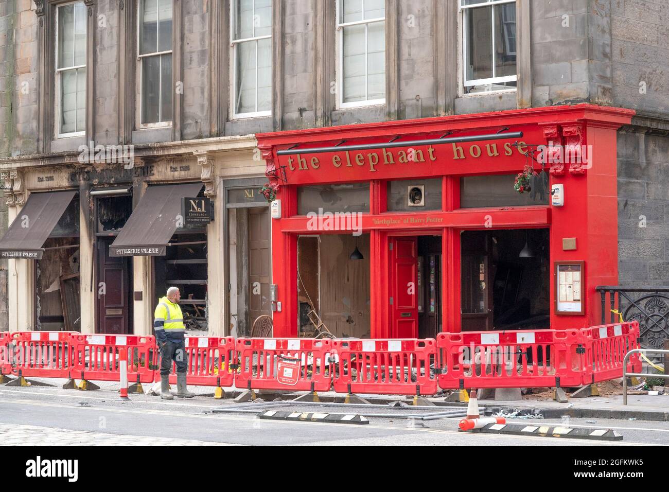 L Elephant House Cafe Ou Jk Rowling A Ecrit Son Premier Roman Harry Potter Sur Le Pont George Iv D Edimbourg Apres Un Incendie A Eclate Dans La Patisserie Valerie Adjacente Dans Les Premieres