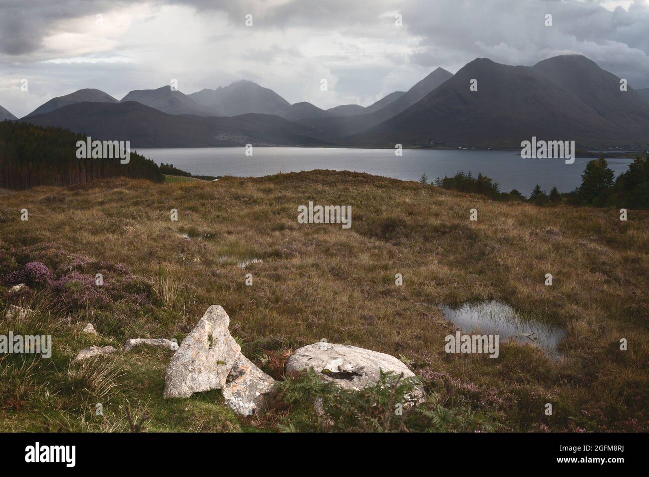 Rochers, montagnes et paysage marin Banque D'Images