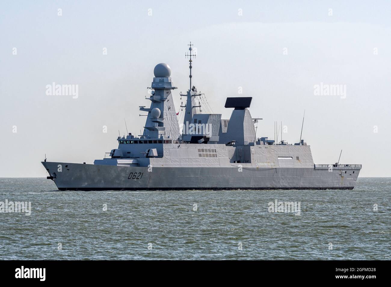 FS Chevalier Paul est un destroyer de défense aérienne de classe Horizon exploité par la Marine française. Banque D'Images