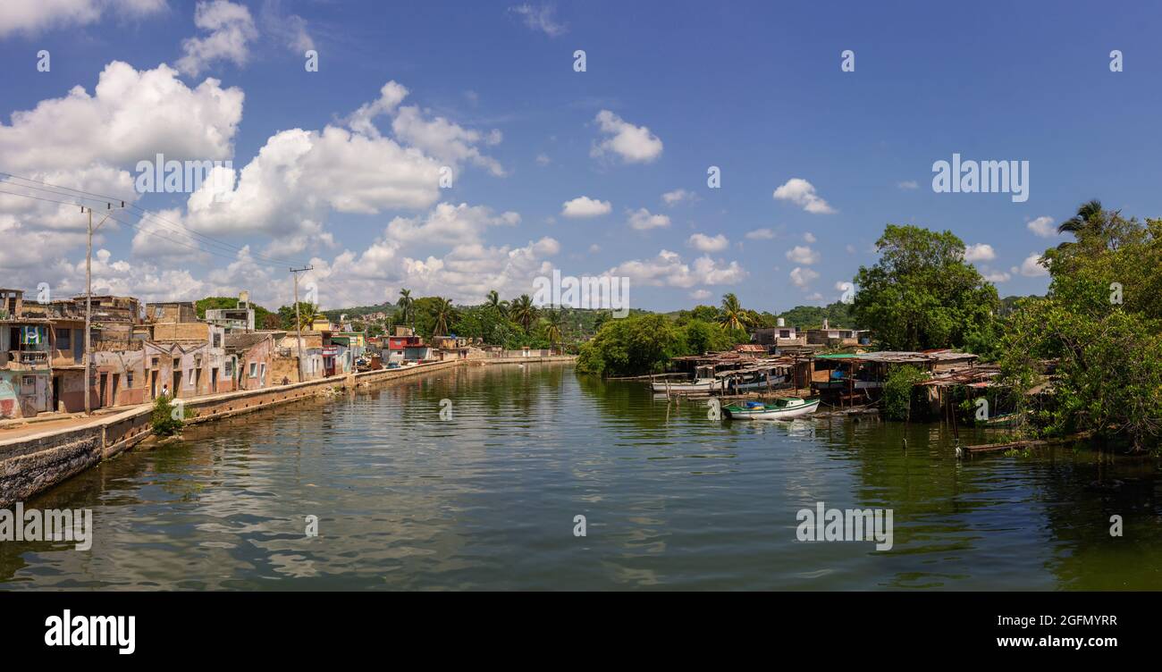 MATANZAS, CUBA - 30 juillet 2021 : une belle vue sur le Puente de la Concordia à Matanzas, Cuba par une journée ensoleillée Banque D'Images