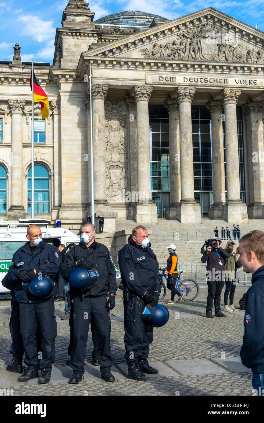 Manifestation d'hygiène à Berlin au Reichstag Bundestag en Allemagne. Banque D'Images