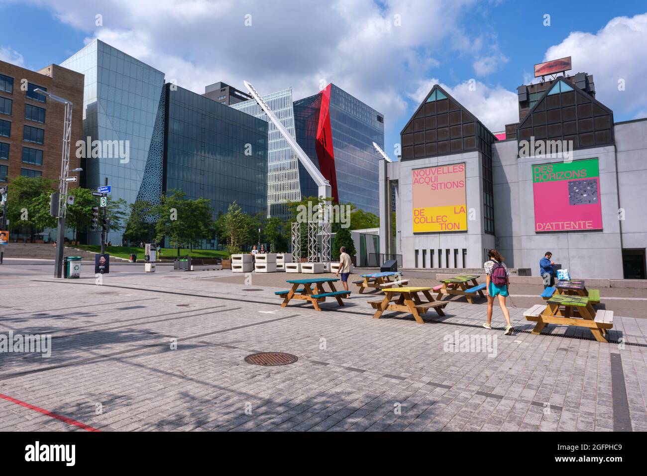 Montréal, CA - 25 août 2021 : façade du Musée d'art contemporain (MACM) Banque D'Images