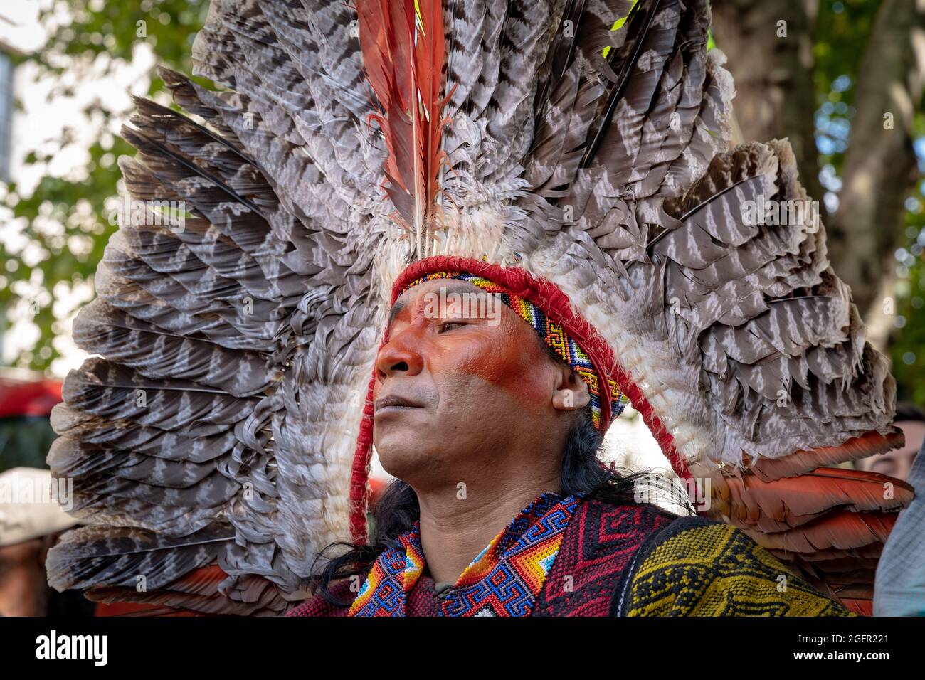 Extinction rébellion Ambassade brésilienne en solidarité avec les peuples autochtones du Brésil. Londres, Royaume-Uni Banque D'Images