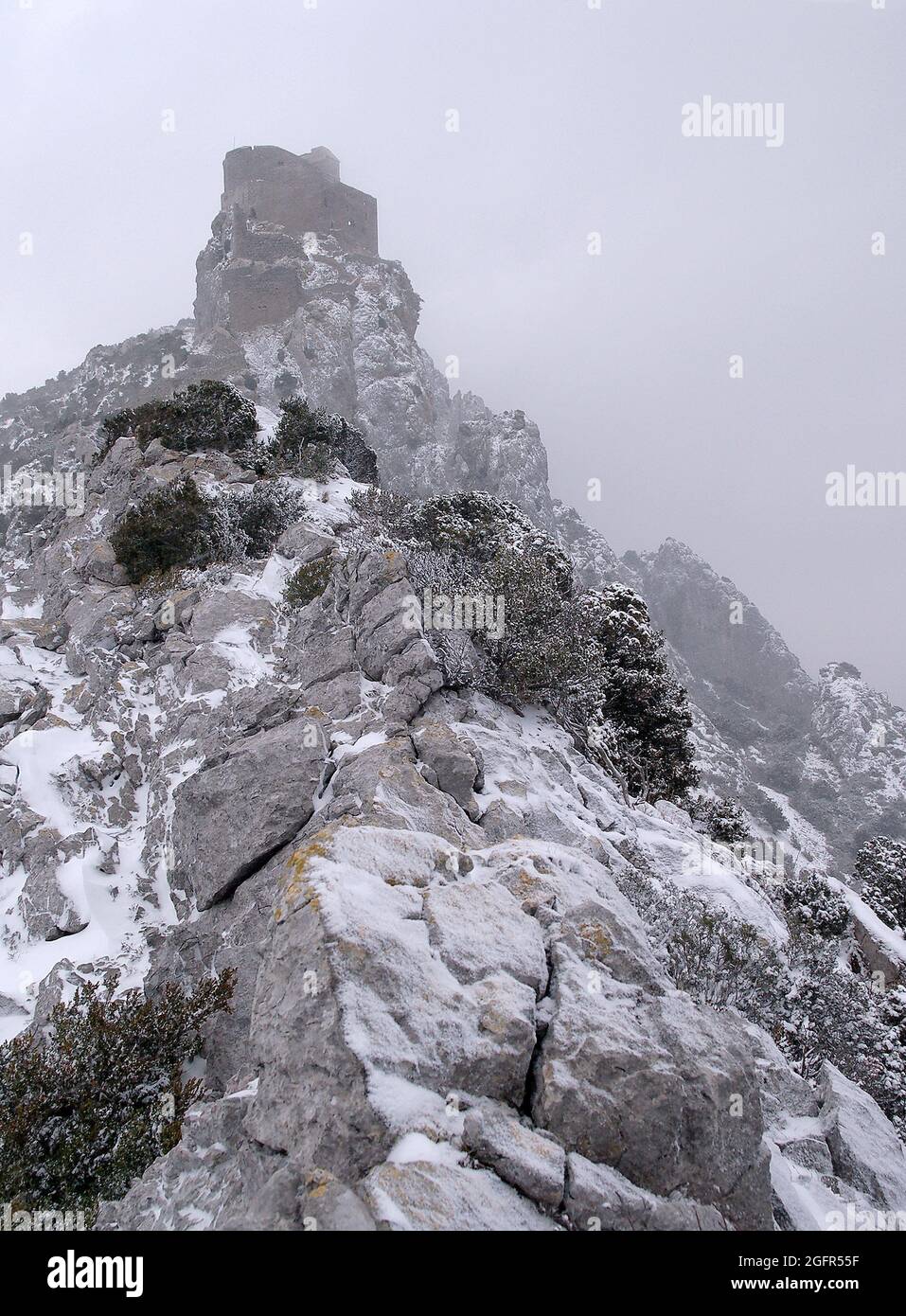 France. Aude (11) Château cathare de Quéribus sous la neige Banque D'Images