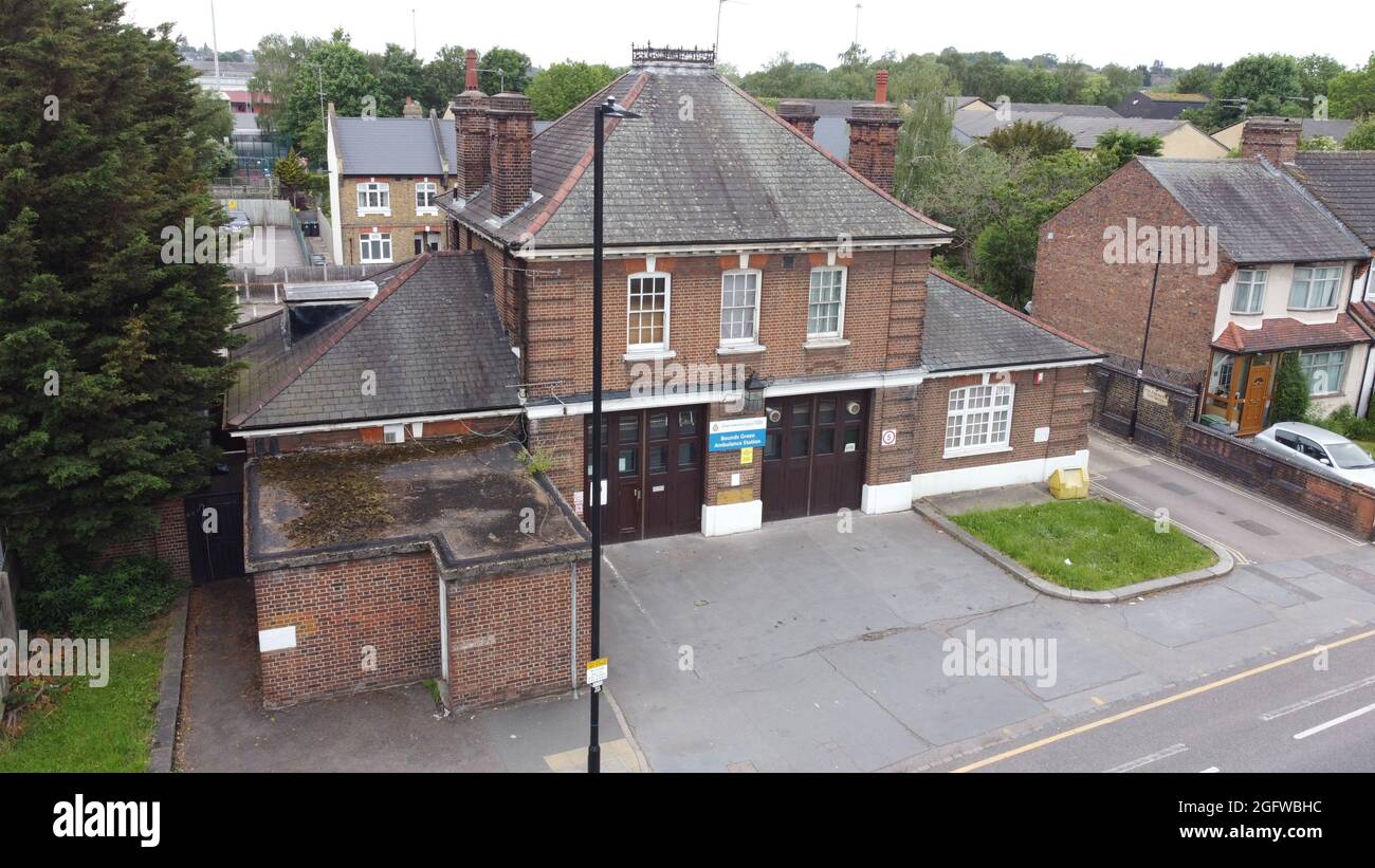 LONDON Bounds Green Ambulance Station anciennement Wood Green Fire Station Banque D'Images