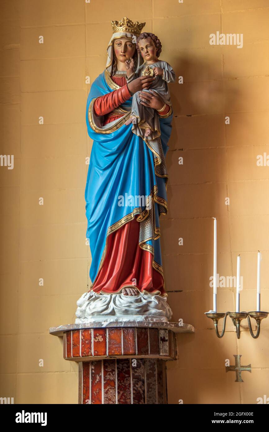 Den Hoorn, Texel, pays-Bas. 13 août 2021. Statues en bois de saints dans l'église de Den Hoornon l'île de Texel. Banque D'Images