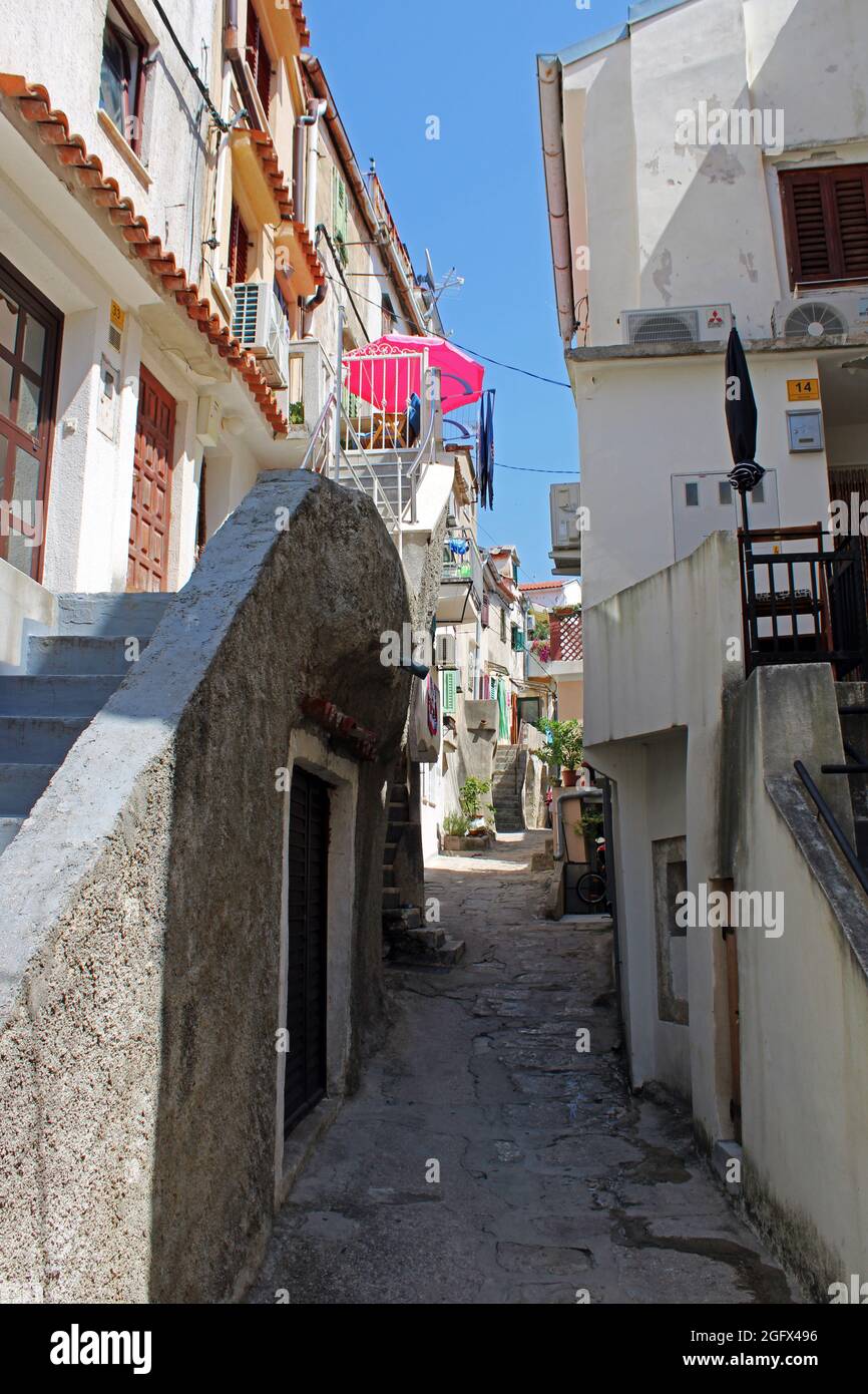 Baska, île de Krk, détails architecturaux de la première ligne au bord de la mer, Croatie Banque D'Images