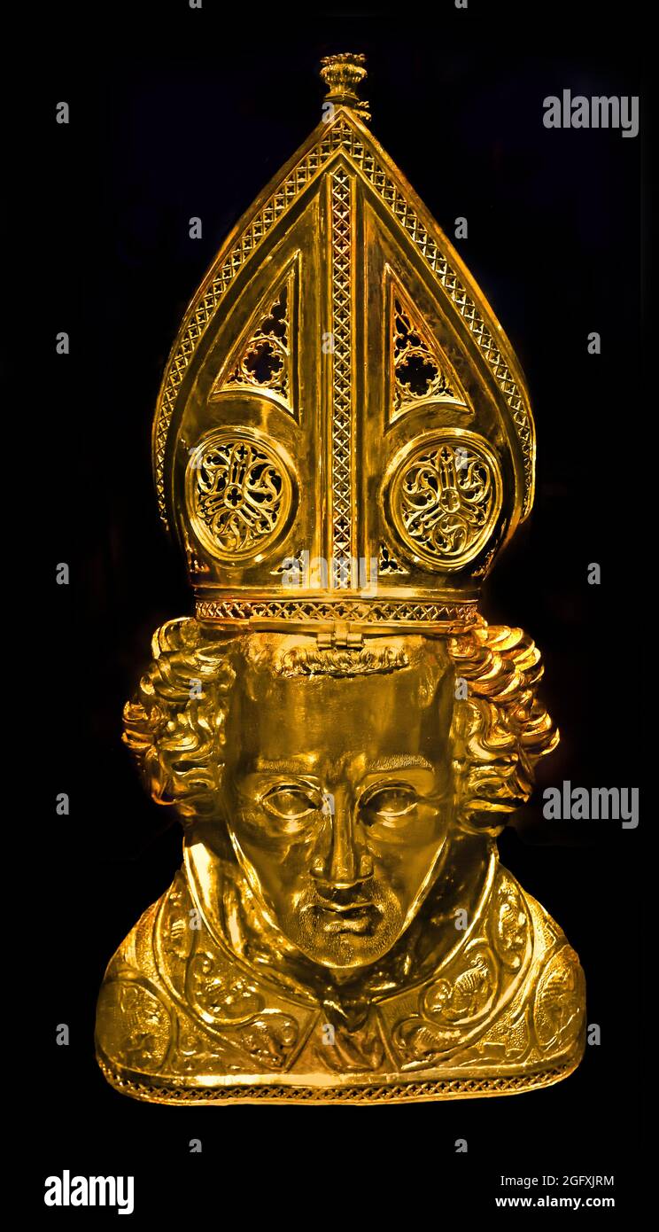 Buste de Saint Frederik 1362 par Elias Scerpswert, en partie doré argenté, h 45.2 cm (ce buste contenait autrefois une partie du crâne de l'évêque d'Utrecht Frederik. Après l'assassinat de Frederik en 838, il est canonisé.) Banque D'Images