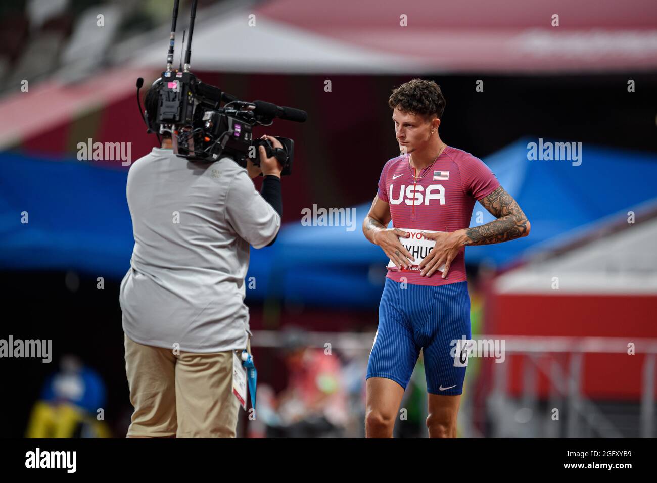 TOKYO, JAPON. 27 août 2021. Nick Mayhugh célèbre après avoir remporté la finale hommes 100m - T27 lors des épreuves d'athlétisme et des finales des Jeux paralympiques de Tokyo 2020 au stade olympique le vendredi 27 août 2021 à TOKYO, AU JAPON. Credit: Taka G Wu/Alay Live News Banque D'Images