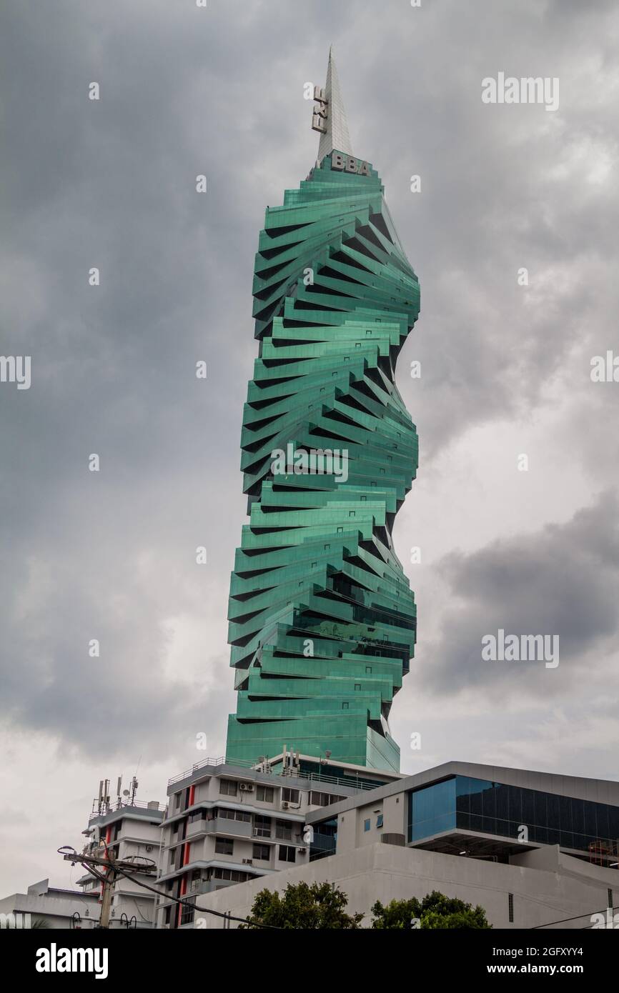 PANAMA CITY, PANAMA - 30 MAI 2016 : gratte-ciel de la Tour F&F à Panama City Banque D'Images
