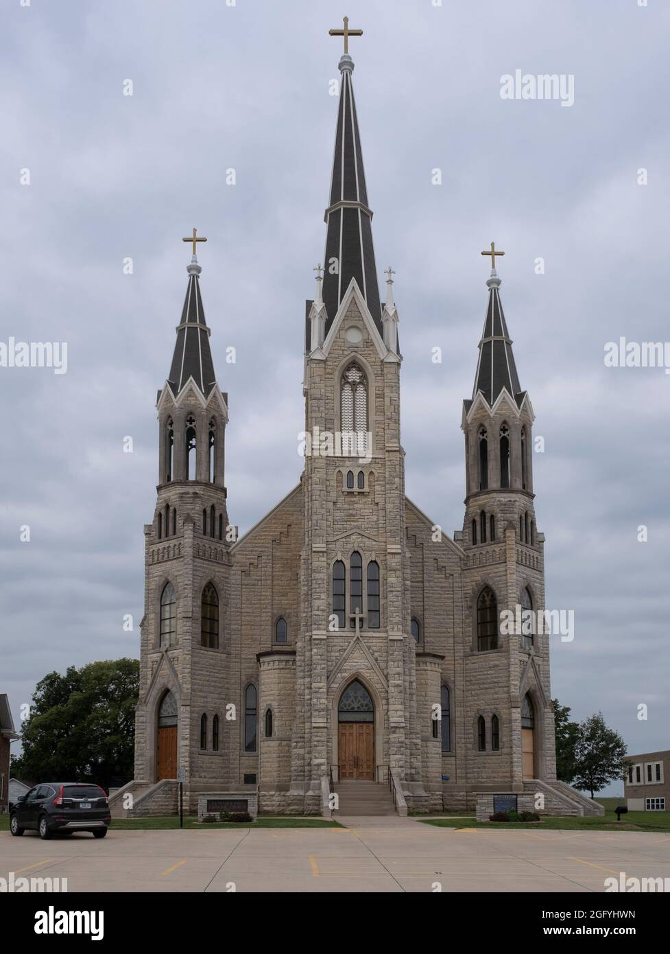 Petersburg, Iowa. Église catholique Saint-Pierre et Saint-Paul. Consacrée 1906. Banque D'Images
