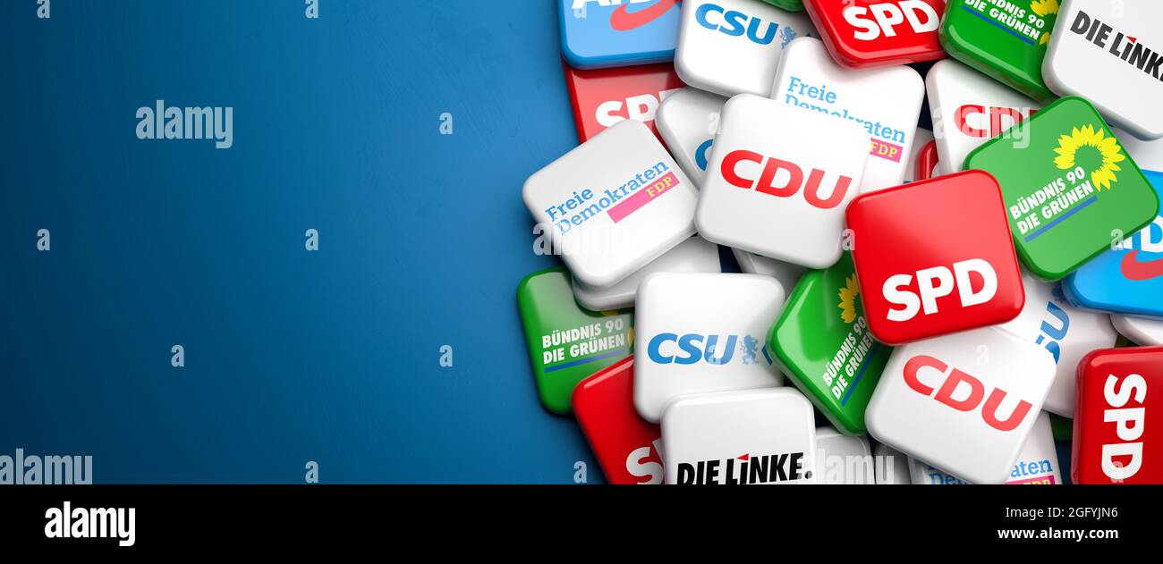 Logos des plus grands partis politiques allemands (CDU CSU, SPD, Die Grünen, FDP, Die Linke, AFD) se présenter à l'élection du Bundestag sur une table. Banque D'Images