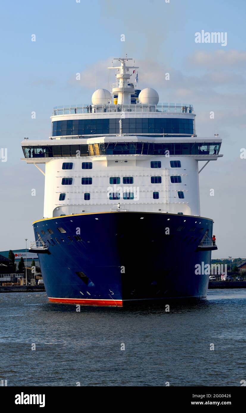 27/08/2021 Tilbury UK le navire de croisière Spirit of Discovery de Saga, qui navigue sur une autre croisière ce soir. Banque D'Images