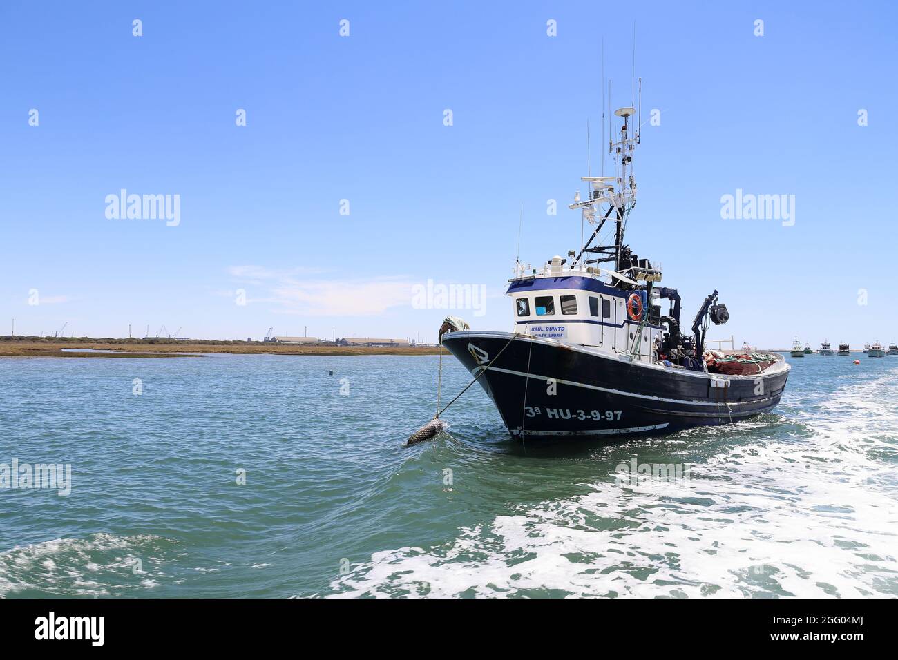 Bateau de pêche côtier à Punta Umbría, Huelva, Espagne Banque D'Images