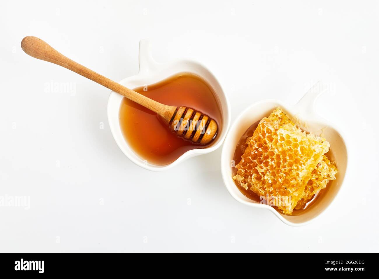 Miel et nid d'abeilles frais sur la table, vue sur le dessus Banque D'Images