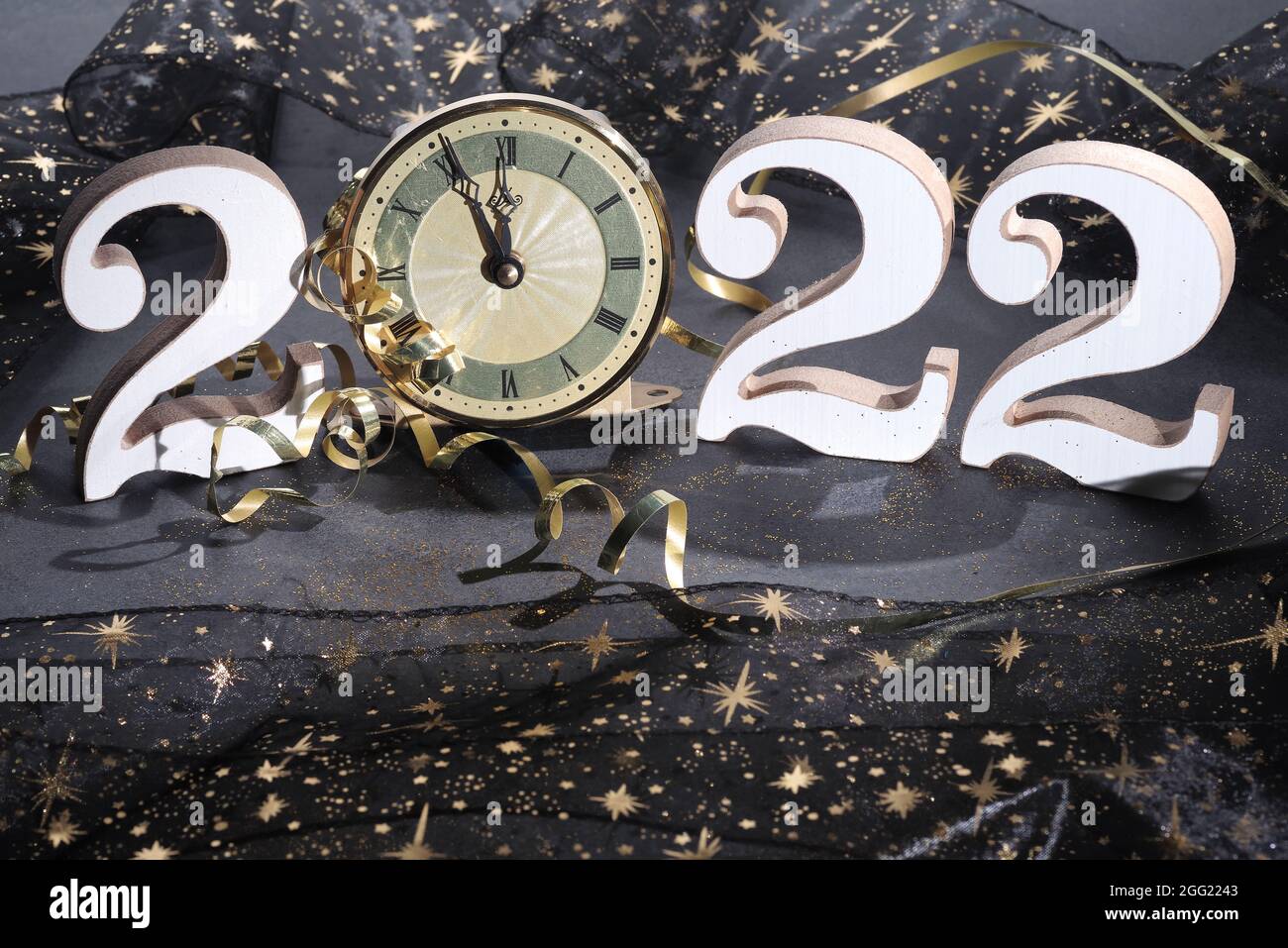 Bonne Année. Symbole du numéro 2022 sur fond abstrait Banque D'Images
