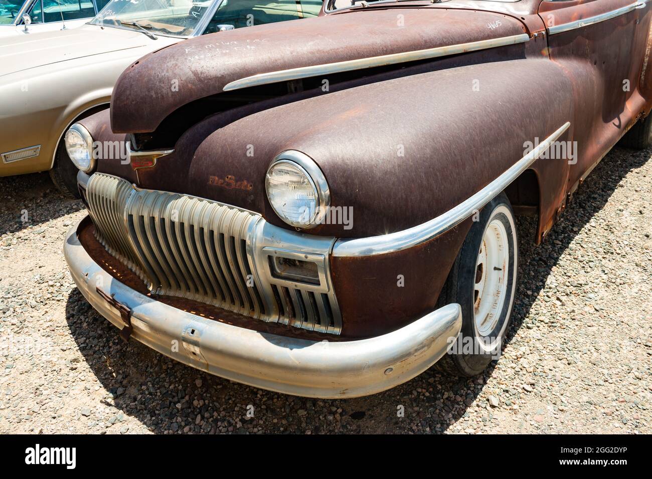 Classic 1946 1947 1948 de soto voitures américaines vintage personnalisées en Arizona junkyard Banque D'Images