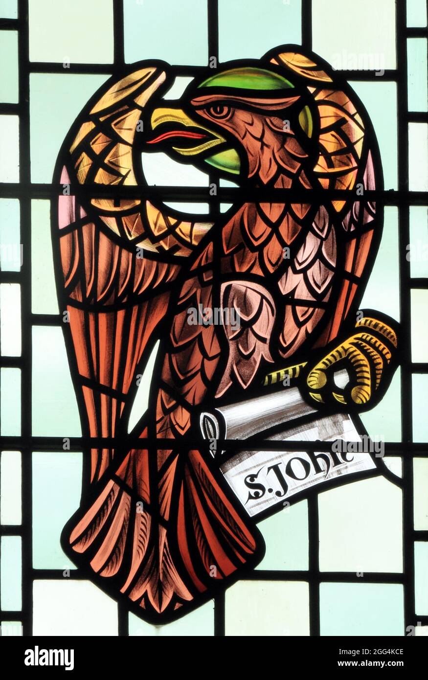 Saint John, symbole de l'évangéliste, aigle, vitrail du XXe siècle, Snettisham, Norfolk, Angleterre Banque D'Images