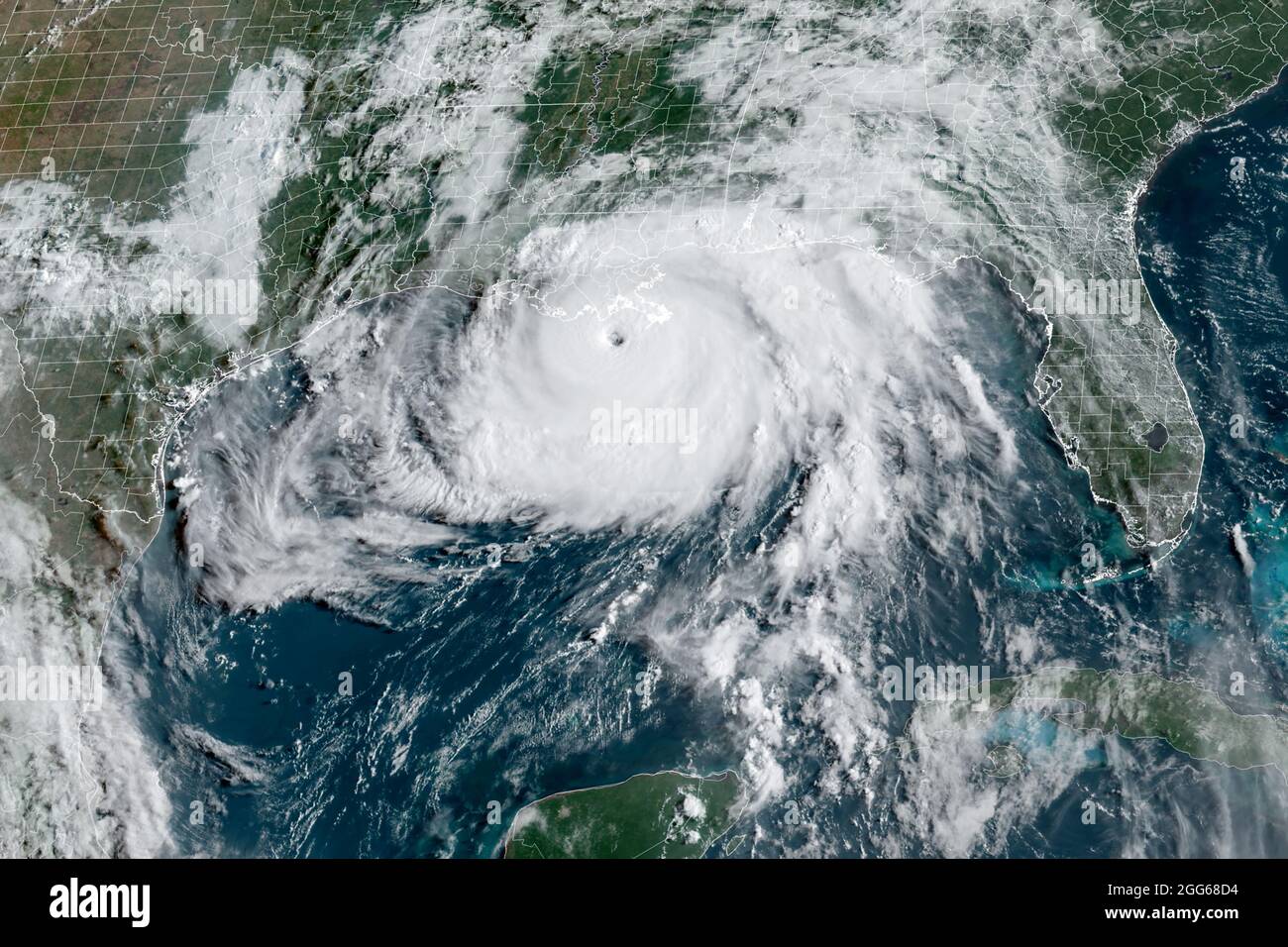 L'ouragan Ida sur le point de tomber le long de la côte du golfe en Louisiane comme un ouragan catastrophique de catégorie 4 avec des vents soutenus de 150 mph le dimanche 29 août 2021. (ÉTATS-UNIS) Banque D'Images