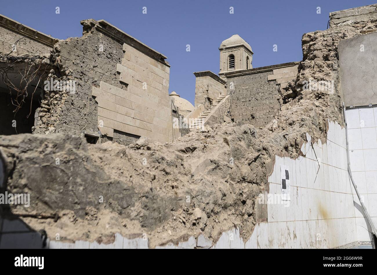 L'illustration visite l'église notre-Dame de l'heure dans la deuxième ville irakienne de Mossoul, dans la province de Ninive, au nord du pays, le 29 août 2021. Photo par Eliot Blondt/ABACAPRESS.COM. Banque D'Images