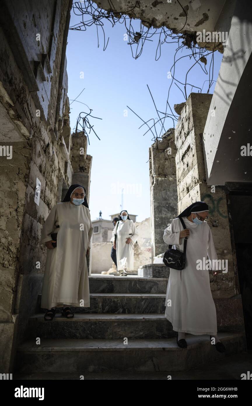 L'illustration visite l'église notre-Dame de l'heure dans la deuxième ville irakienne de Mossoul, dans la province de Ninive, au nord du pays, le 29 août 2021. Photo par Eliot Blondt/ABACAPRESS.COM. Banque D'Images