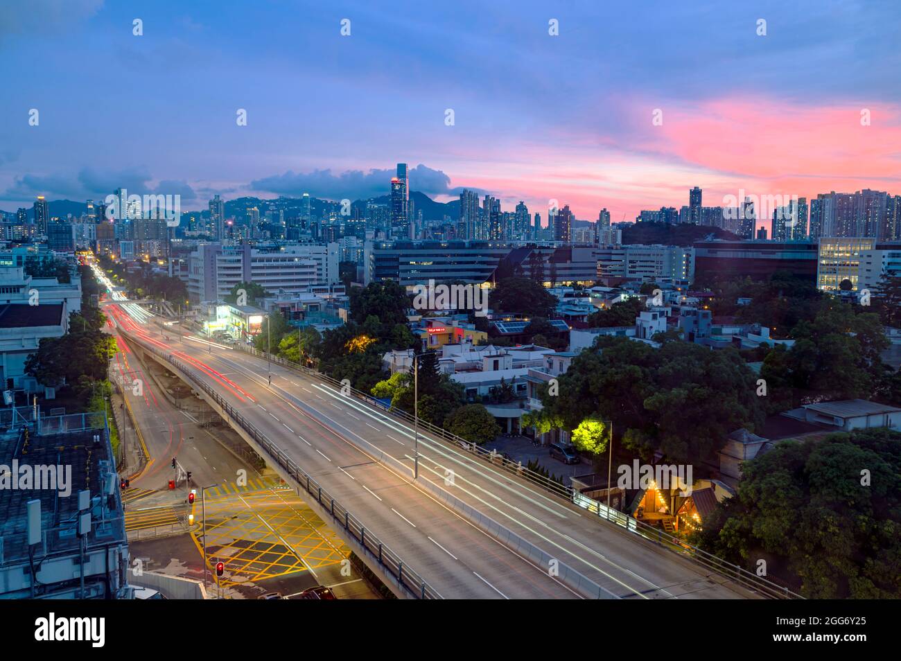 Kowloon Tong est situé au sud de Beacon Hill et au nord de Boundary Street. C'est l'un des quartiers résidentiels les plus chers de Hong Kong Banque D'Images