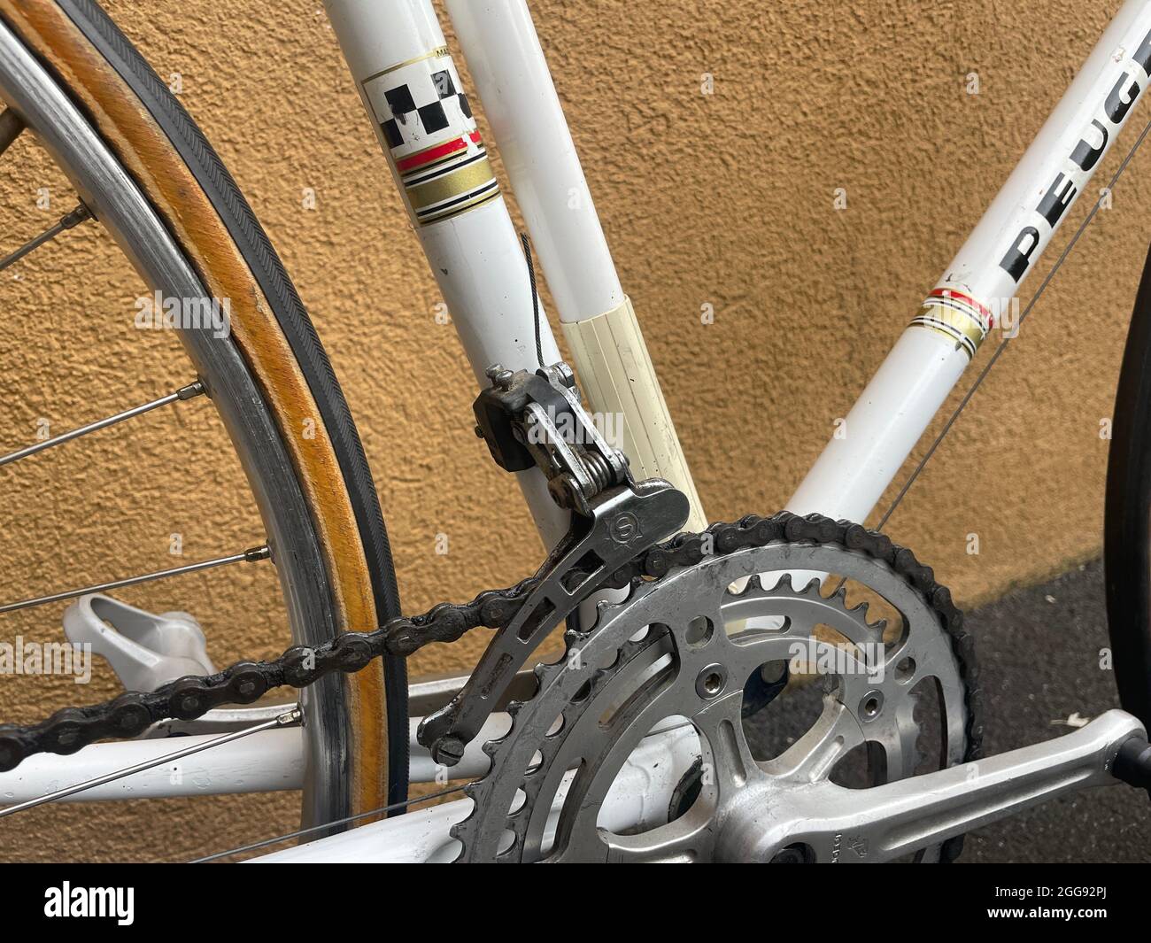 enns autriche 21 aout 2018 le maneton de strongleight est un derailleur avant simplex d une moto de route peugeot vintage des annees 1970 construite de reynolds 531 stee Photo Stock Alamy