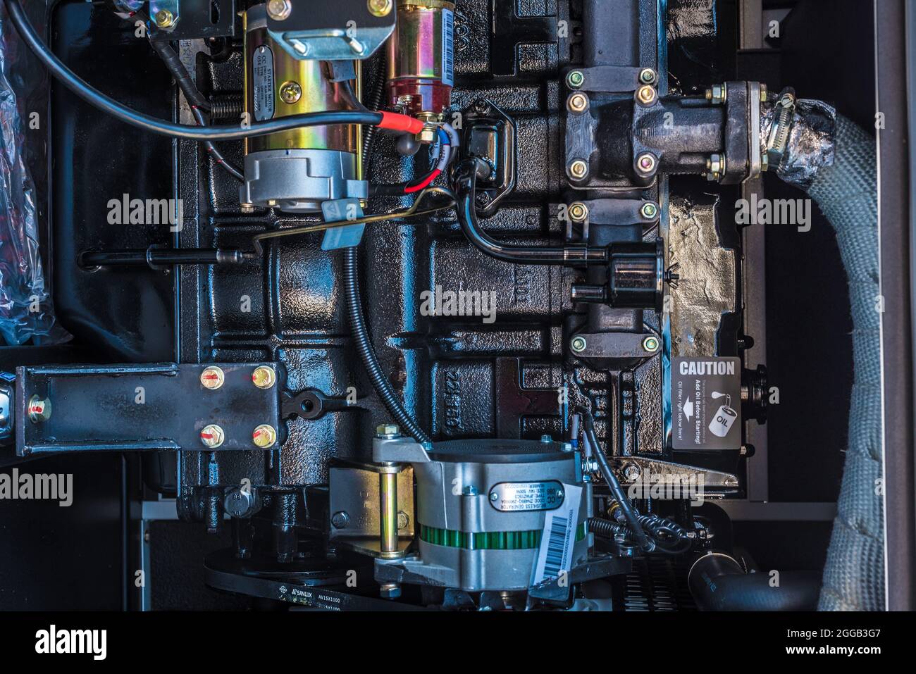 Gros plan d'un moteur hydraulique industriel et d'un compresseur Banque D'Images