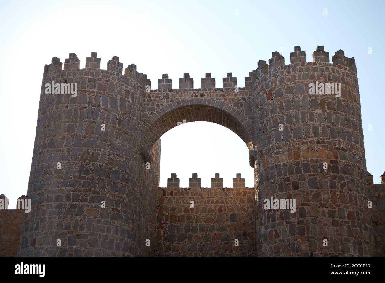 Porte de l'alcazar, l'une des neuf portes des remparts d'Avila, en Espagne Banque D'Images
