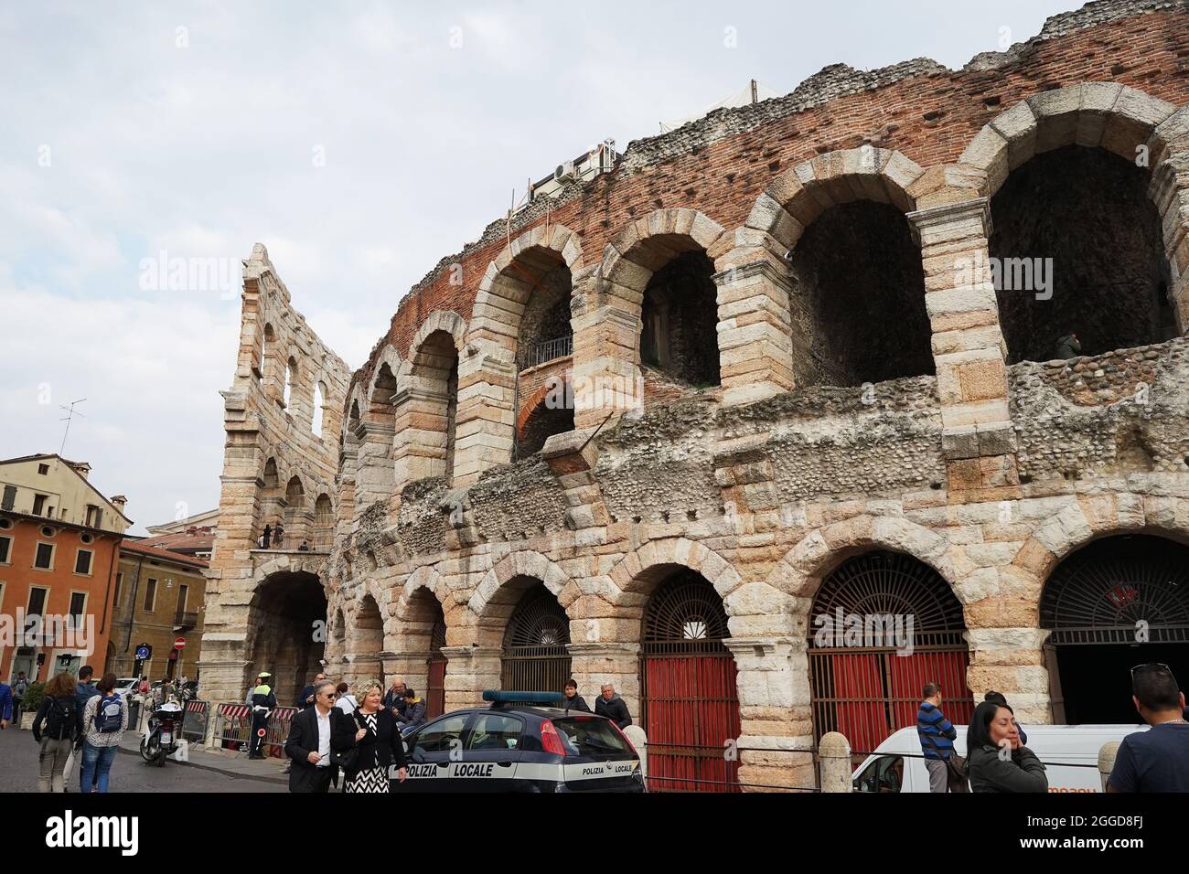 Architecture extérieure et design de la Verona Arena, Un amphithéâtre romain de Piazza Bra-Vérone, Italie Banque D'Images