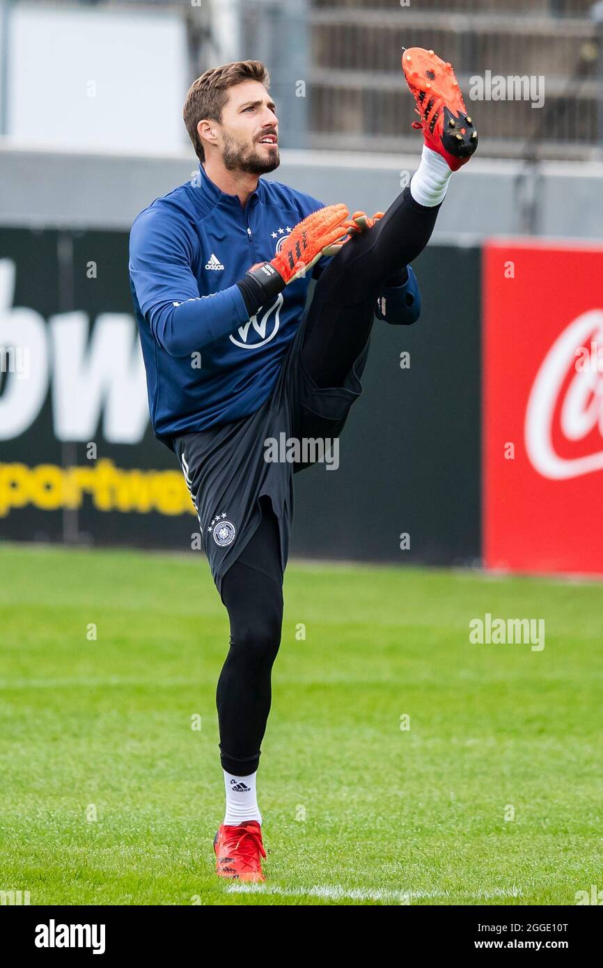 Stuttgart, Allemagne. 31 août 2021. Football, équipe nationale, entraînement, STADE GAZI: Kevin Trapp en action. L'équipe du DFB se rendra à Saint-Gall en tant que troisième équipe de qualification pour la coupe du monde 2022 pour le match d'ouverture de 01.09.2021. Crédit : Tom Weller/dpa/Alay Live News Banque D'Images