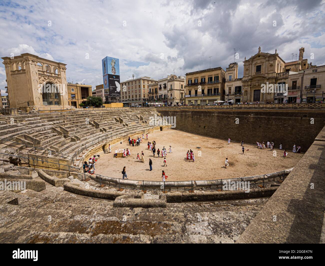 Vieille ville et Amphithéâtre romain, Lecce, Puglia, Italie Banque D'Images